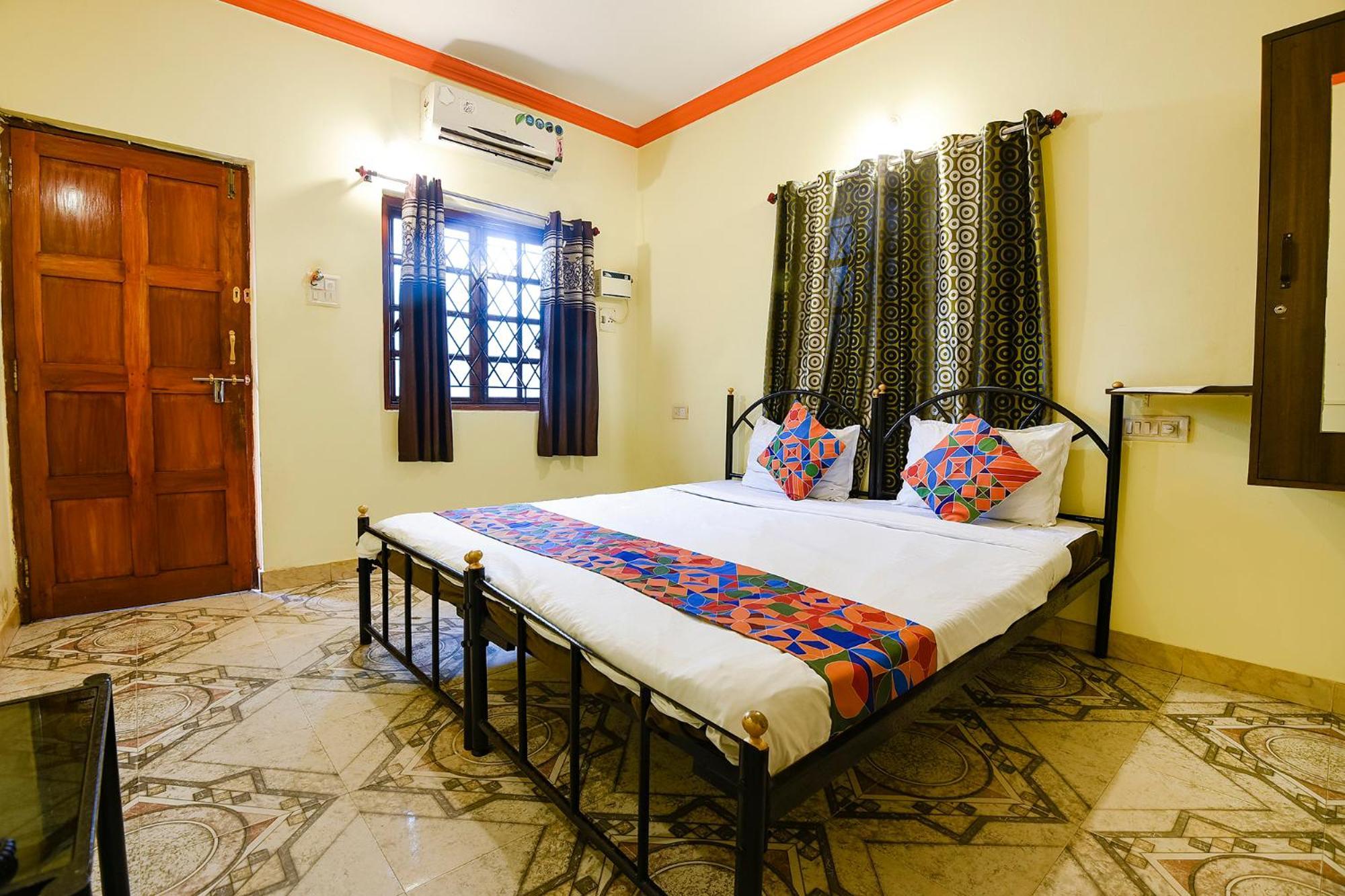 Fabhotel Joaquim Beachside Resort - Nr Tito'S Lane, Baga Beach Esterno foto