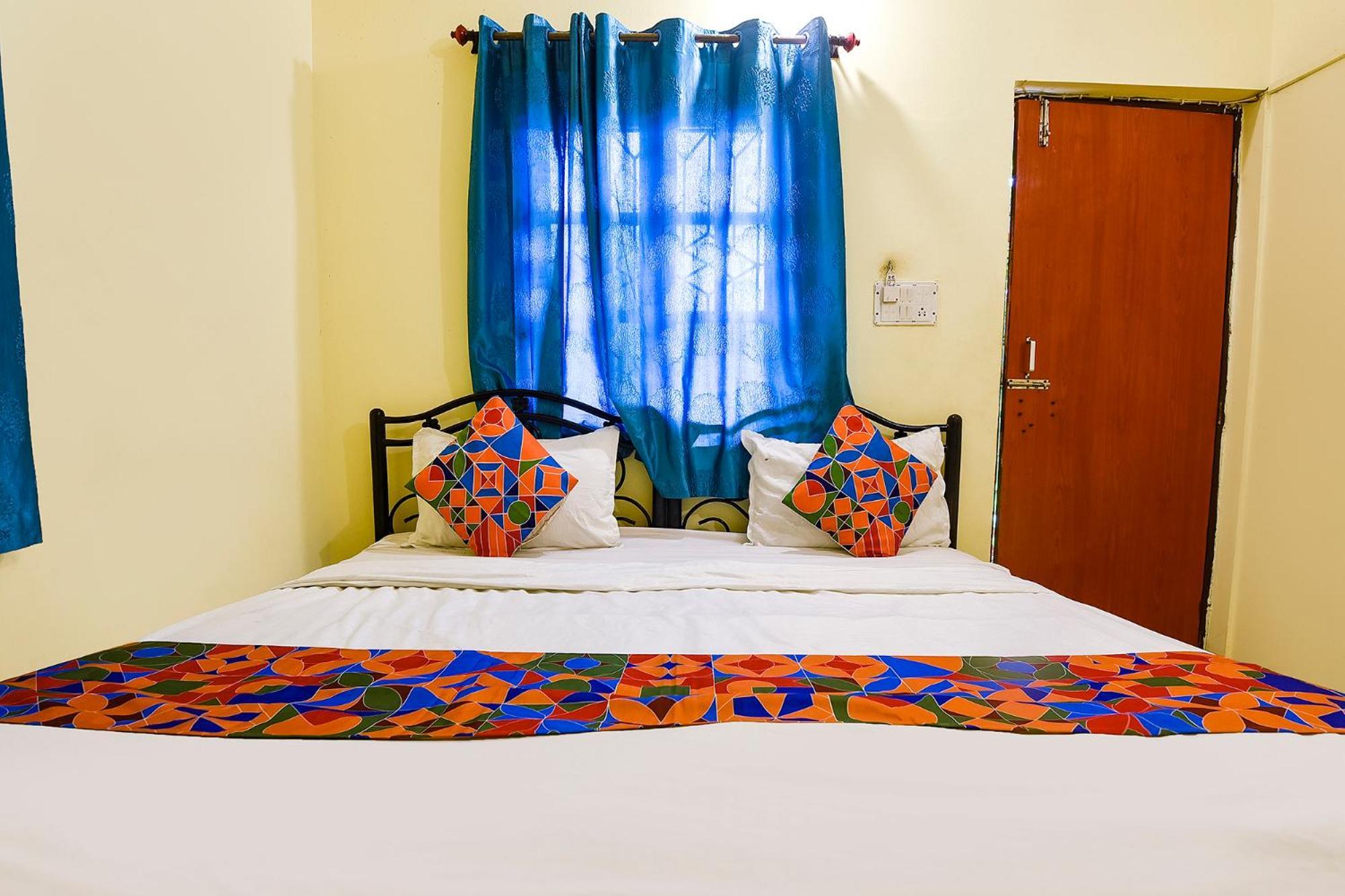 Fabhotel Joaquim Beachside Resort - Nr Tito'S Lane, Baga Beach Esterno foto