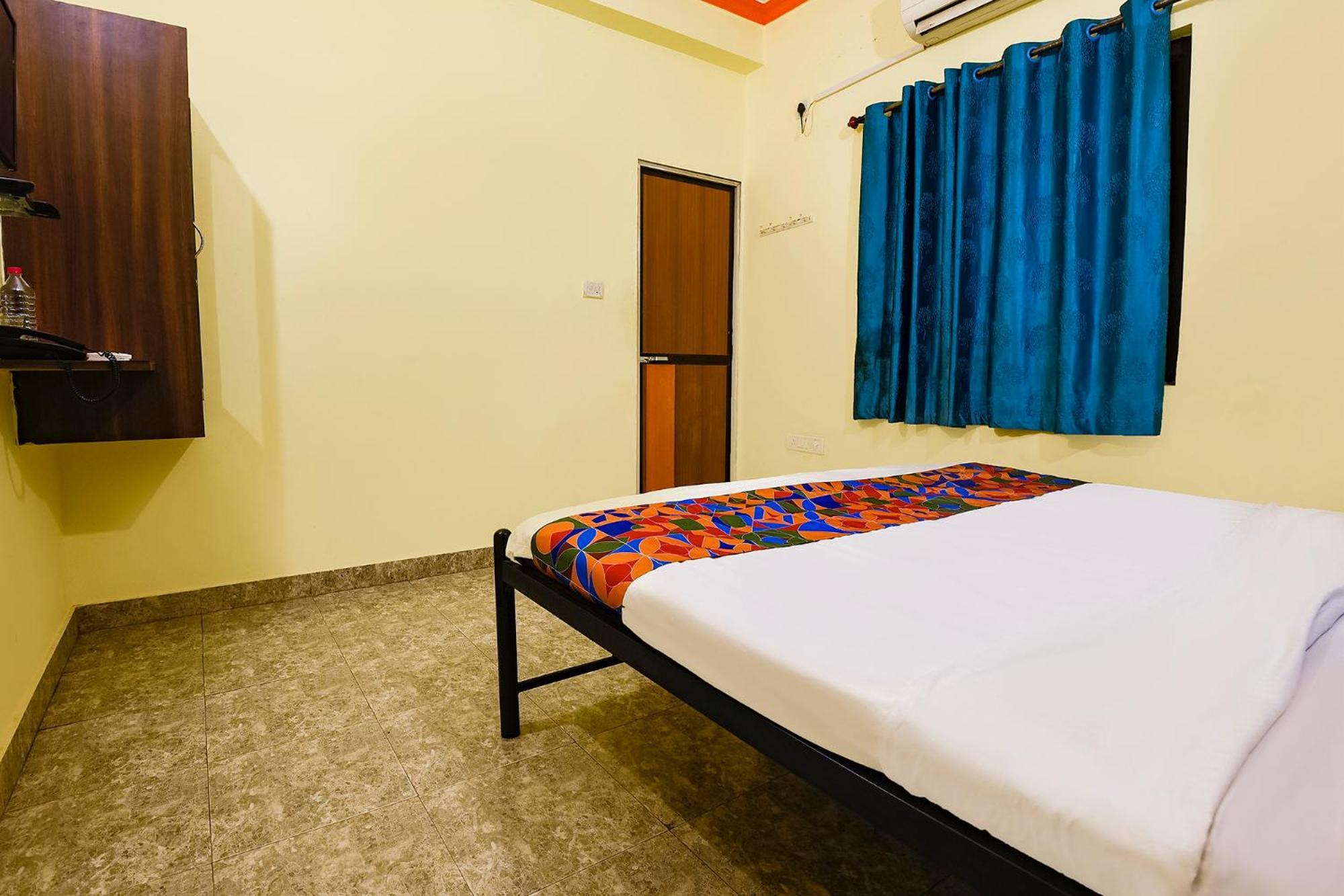 Fabhotel Joaquim Beachside Resort - Nr Tito'S Lane, Baga Beach Esterno foto