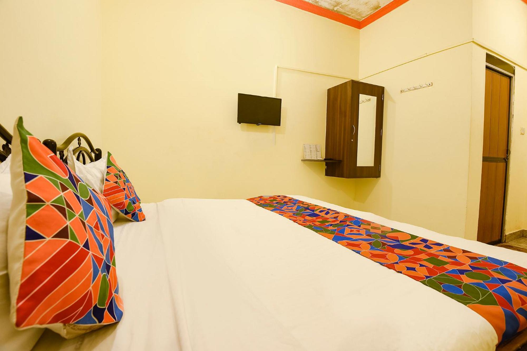 Fabhotel Joaquim Beachside Resort - Nr Tito'S Lane, Baga Beach Esterno foto