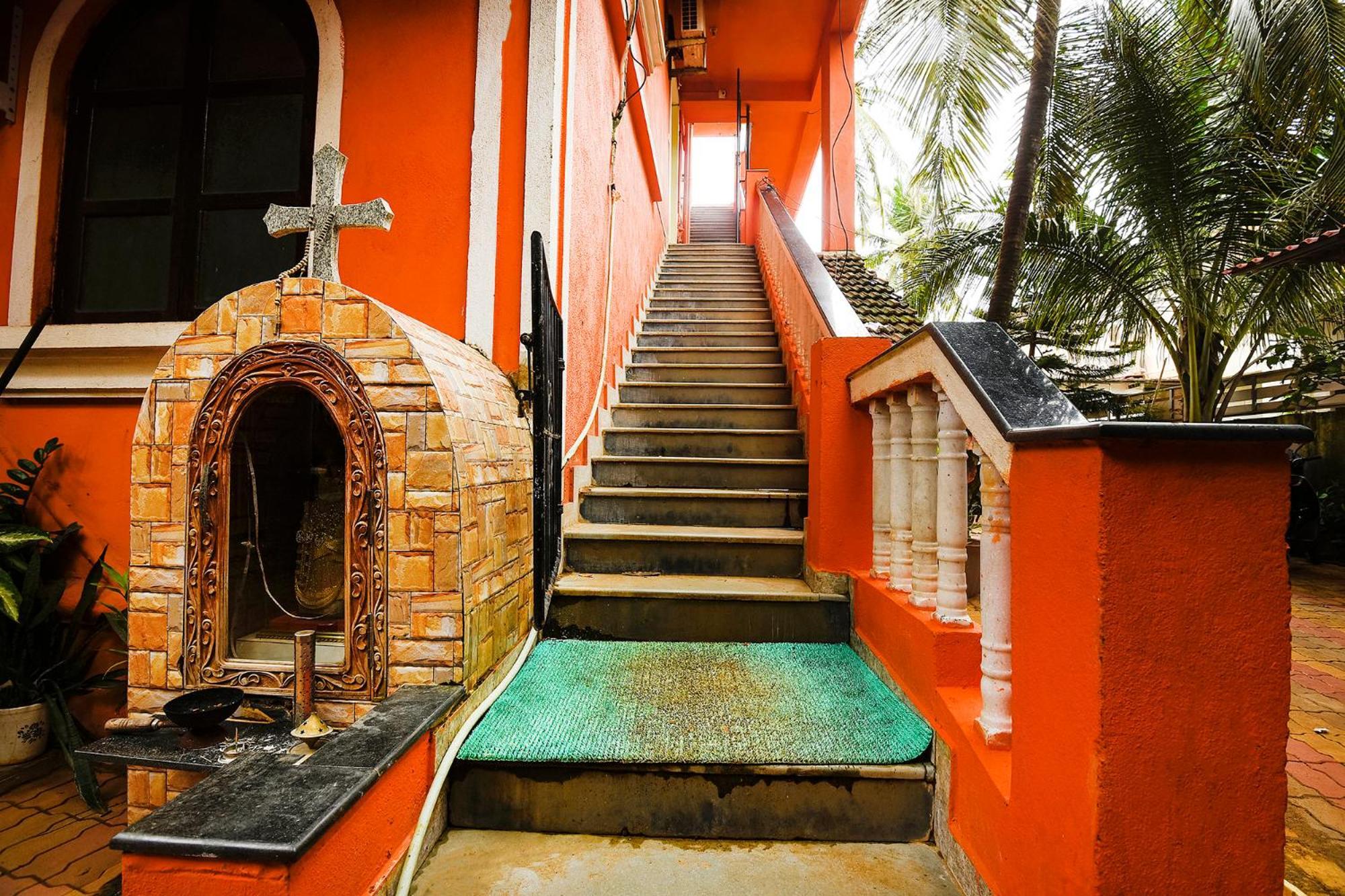 Fabhotel Joaquim Beachside Resort - Nr Tito'S Lane, Baga Beach Esterno foto