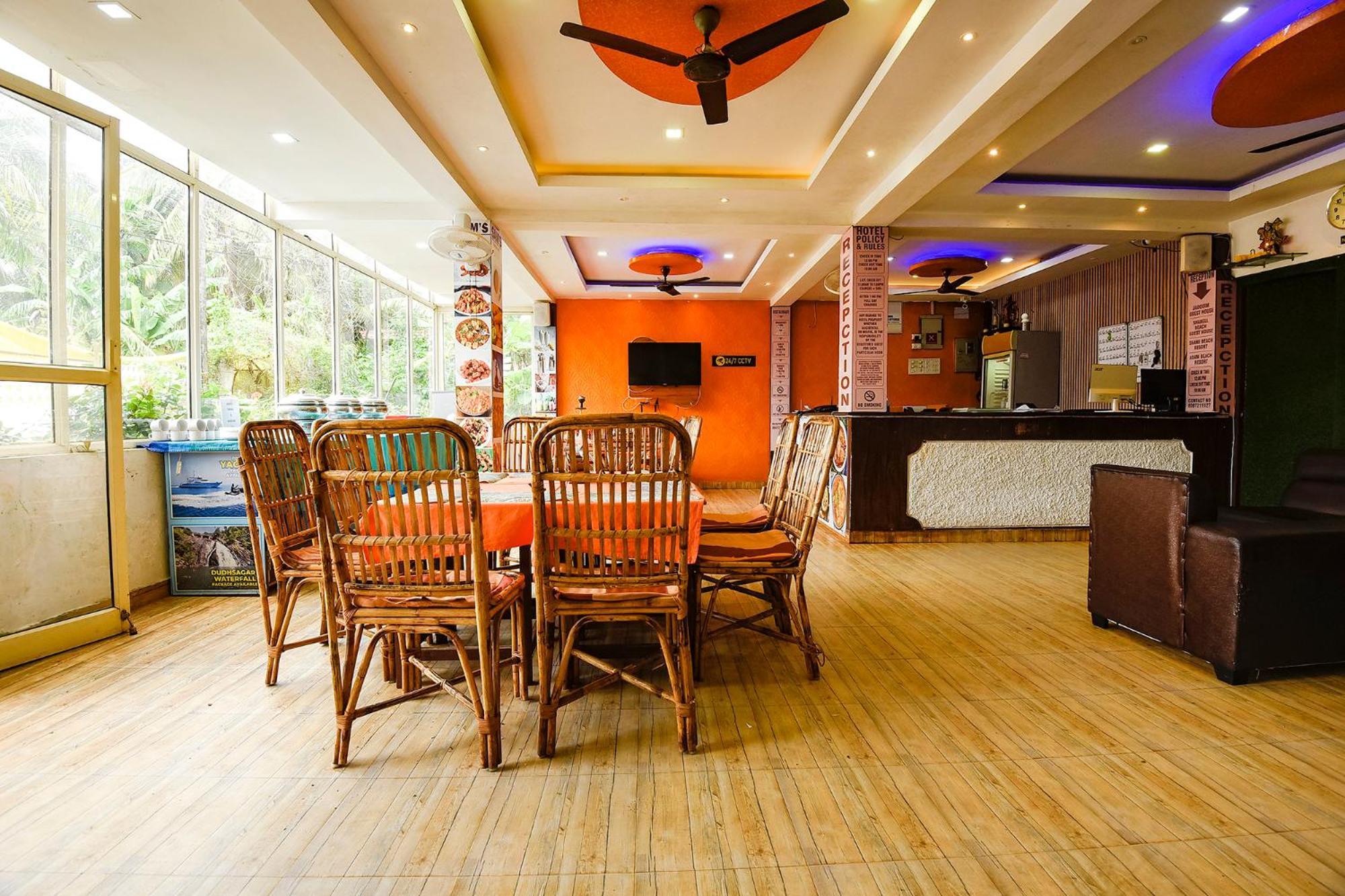Fabhotel Joaquim Beachside Resort - Nr Tito'S Lane, Baga Beach Esterno foto